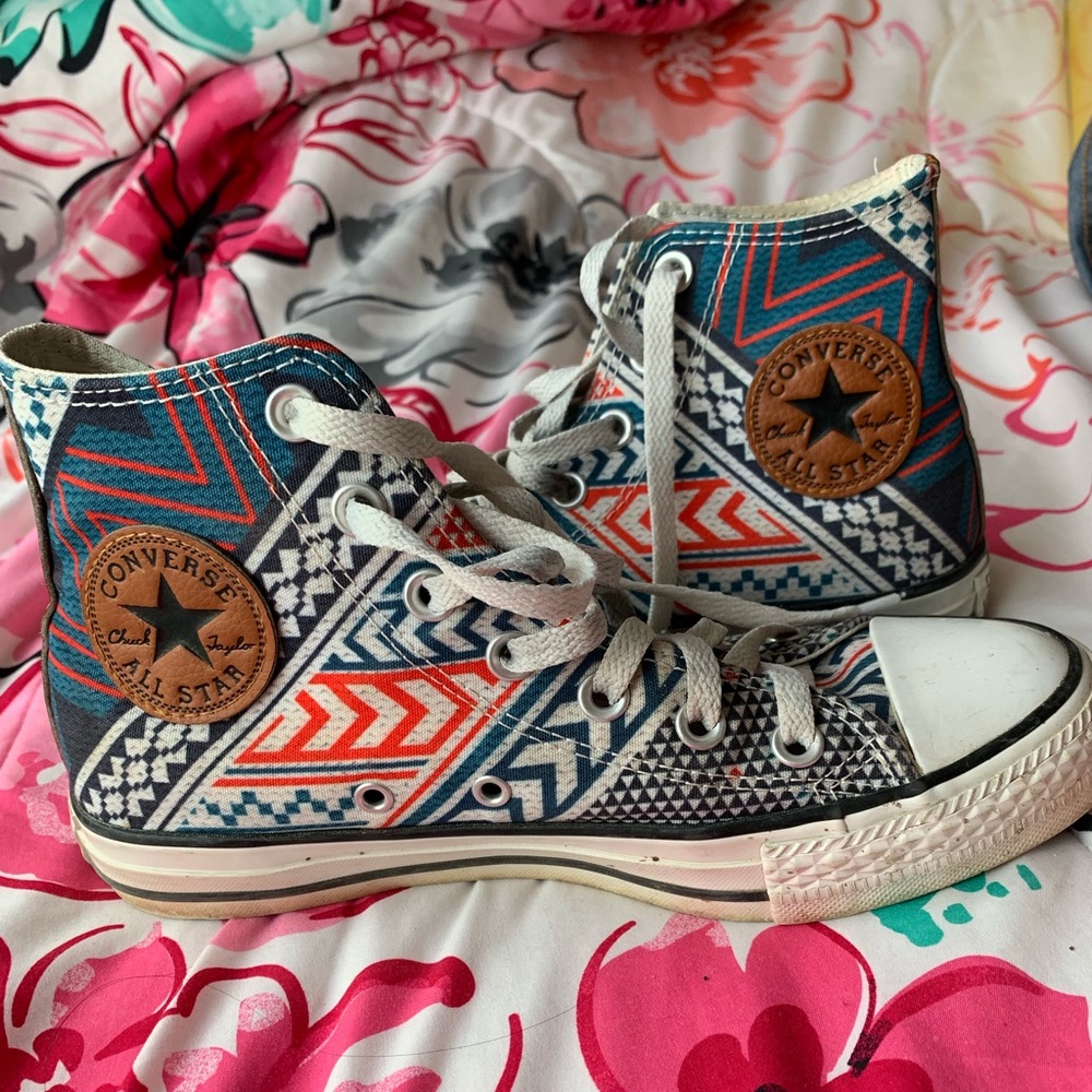 High top colorful converse